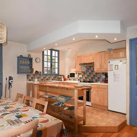 Ferienhaus La Rouge, Maison De Village Avec Terrasse *