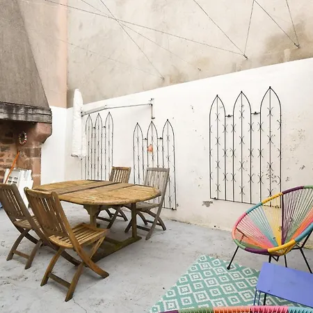 Ferienhaus La Rouge, Maison De Village Avec Terrasse