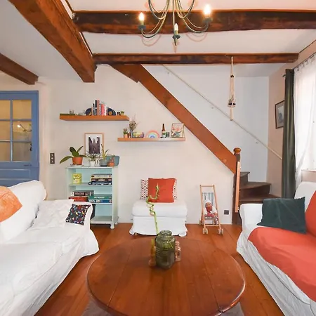 Ferienhaus La Rouge, Maison De Village Avec Terrasse